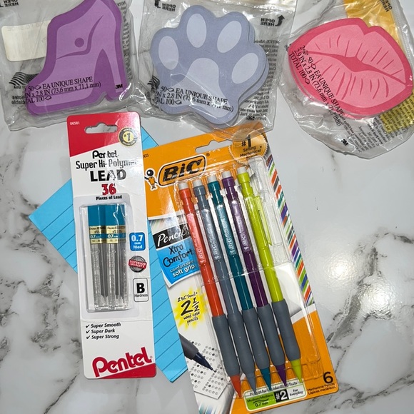 Back to school supplies | post it | notepad | lead pencil | pack of lead - Picture 1 of 7